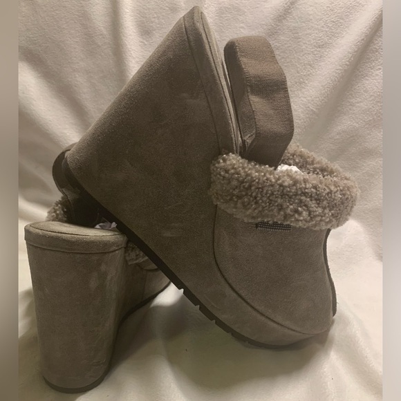 Brunello Cucinelli Suede Shearling Wedge Slingback Clogs Grey size EU 39 / US 9 - Picture 4 of 14